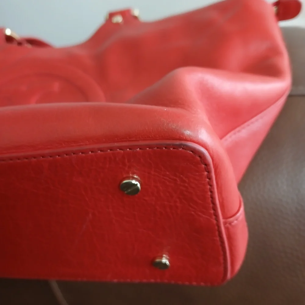 Tory Burch Bombe Leather Top Handle Tote‎